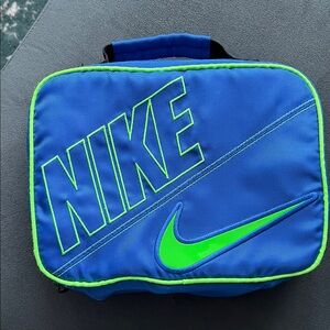 Nike Swoosh Lunch Tote